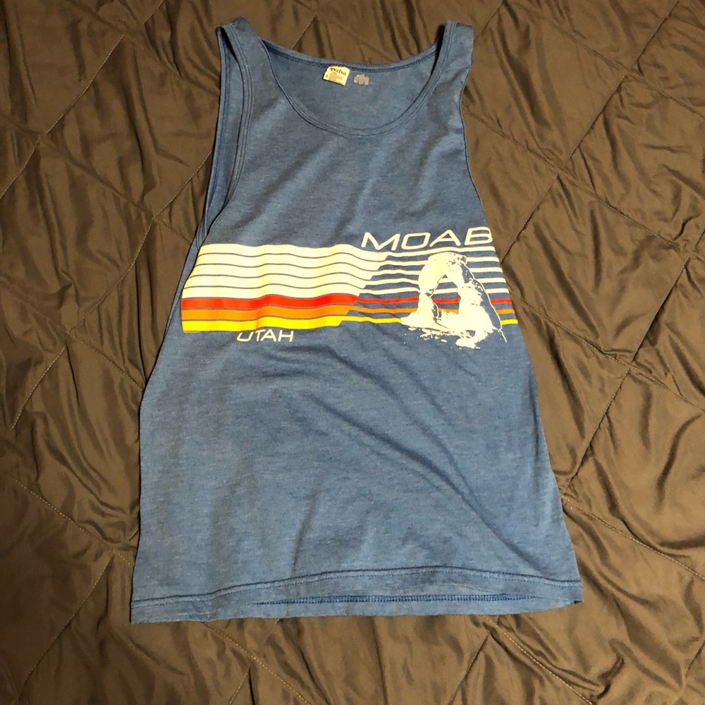 Moab muscle shirt